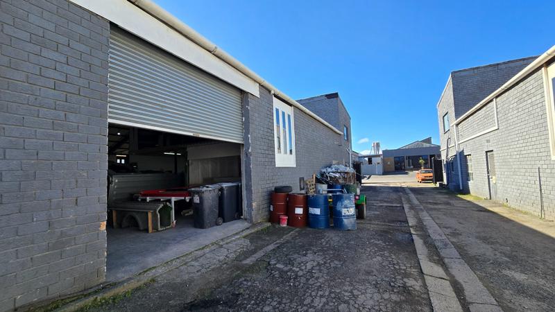 To Let commercial Property for Rent in Triangle Farm Western Cape